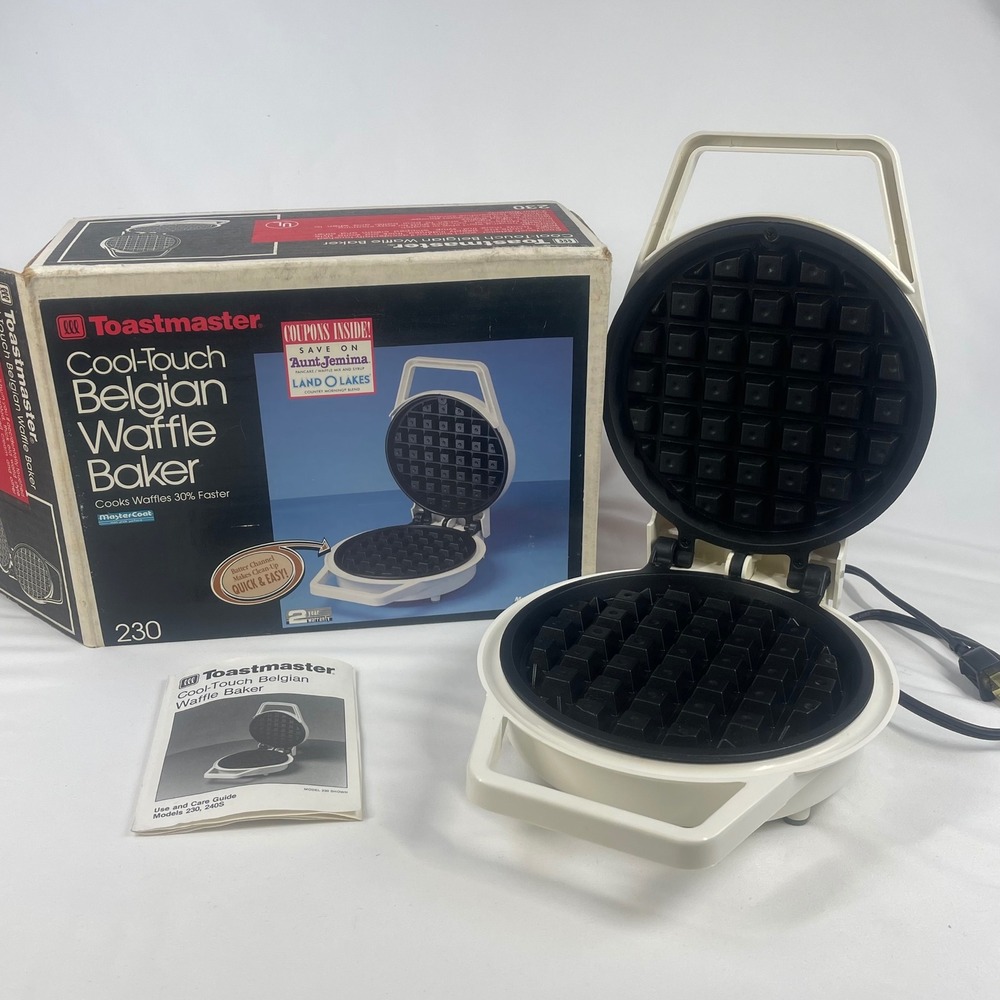 Toastmaster 230 Cool-Touch Belgian Waffle Baker White Non-Stick Made in USA Box